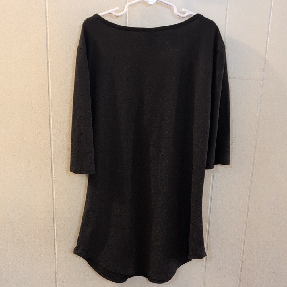 No Boundaries Black Crisscross Top - Picture 4 of 11